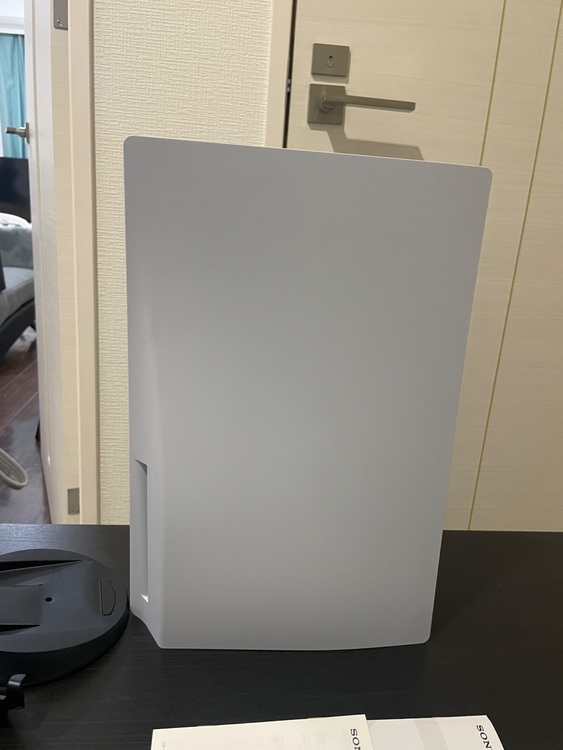 PlayStation5 cfl-1200a01（ゲーム機本体・ゲームソフト）の商品画像 - 査定依頼日：2025年10月12日 - 最高査定価格：37,000円