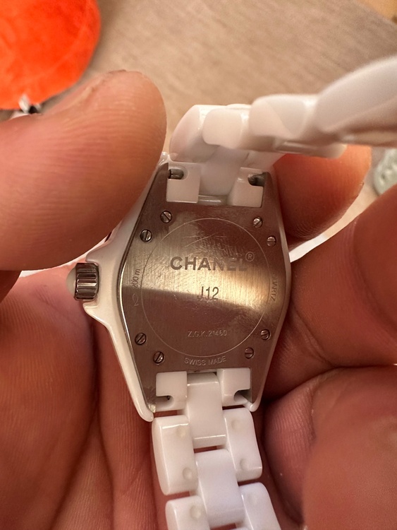 シャネル　時計　j12（高級時計）の商品画像 - 査定依頼日：2026年1月4日 - 最高査定価格：380,000円