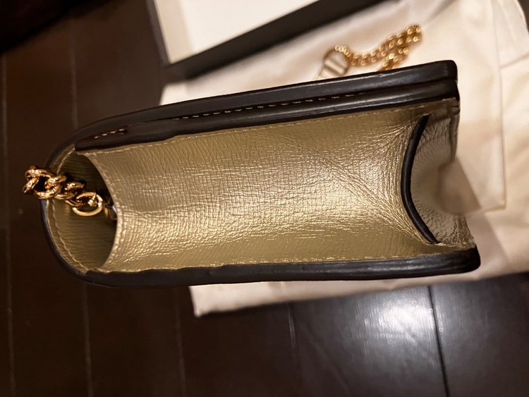 GUCCI GGブルームス メタリックレザー チェーンウォレットバッグ（ブランドバッグ）の商品画像 - 査定依頼日：2026年9月24日 - 最高査定価格：60,000円