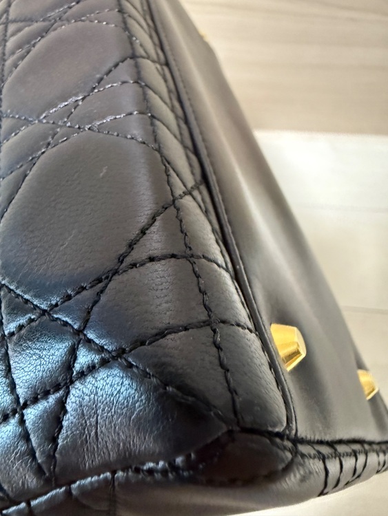 レディディオール（ブランドバッグ）の商品画像 - 査定依頼日：2025年9月26日 - 最高査定価格：330,000円