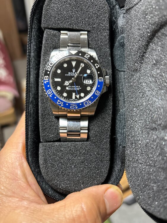 ロレックス GMTマスター 116710BLNr（高級時計）の商品画像 - 査定依頼日：2025年3月18日 - 最高査定価格：2,180,000円