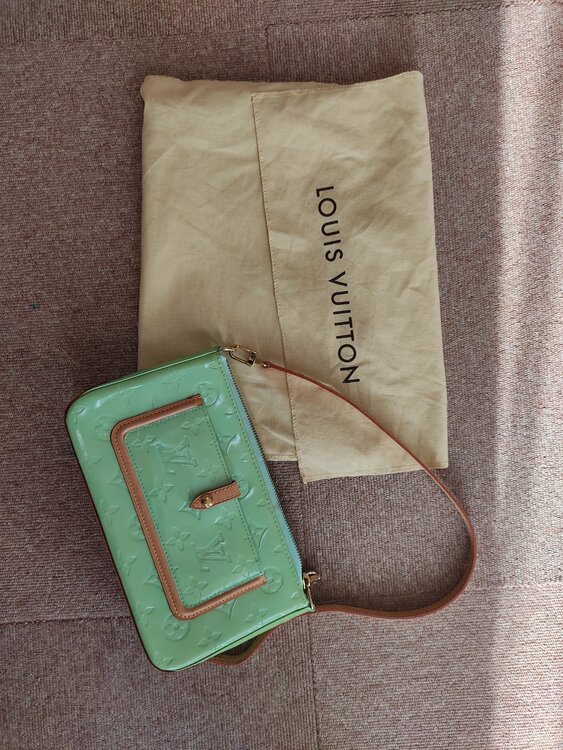 ヴェルニ（ブランドバッグ）の商品画像 - 査定依頼日：2026年1月13日 - 最高査定価格：58,000円