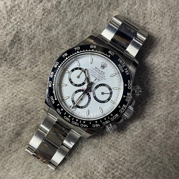 ROLEX ロレックス コスモグラフ デイトナ パンダ（箱、保証書なし）（高級時計）の商品画像 - 査定依頼日：2025年12月14日 - 最高査定価格：5,000,000円