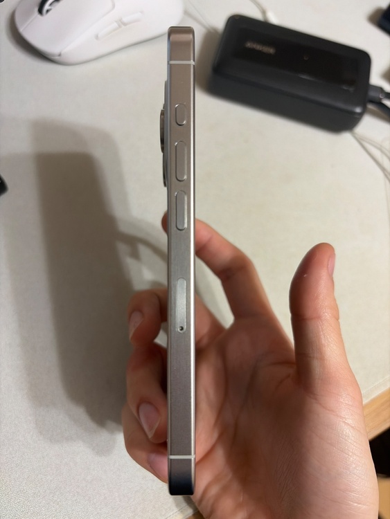 iPhone 15 Pro 256GB docomo（スマホ）の商品画像 - 査定依頼日：2026年1月30日 - 最高査定価格：87,000円