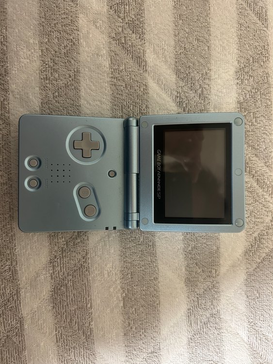 ゲームボーイアドバンスSP（ゲーム機本体・ゲームソフト）の商品画像 - 査定依頼日：2023年10月14日 - 最高査定価格：8,000円