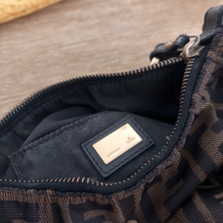 フェンディ  （ブランドバッグ）の商品画像 - 査定依頼日：2026年1月9日 - 最高査定価格：62,000円