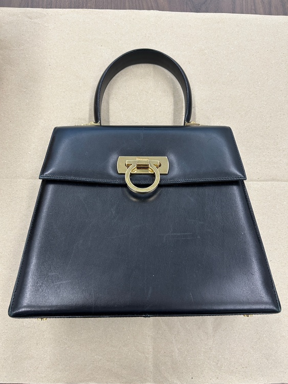 不明（ブランドバッグ）の商品画像 - 査定依頼日：2026年2月3日 - 最高査定価格：12,000円