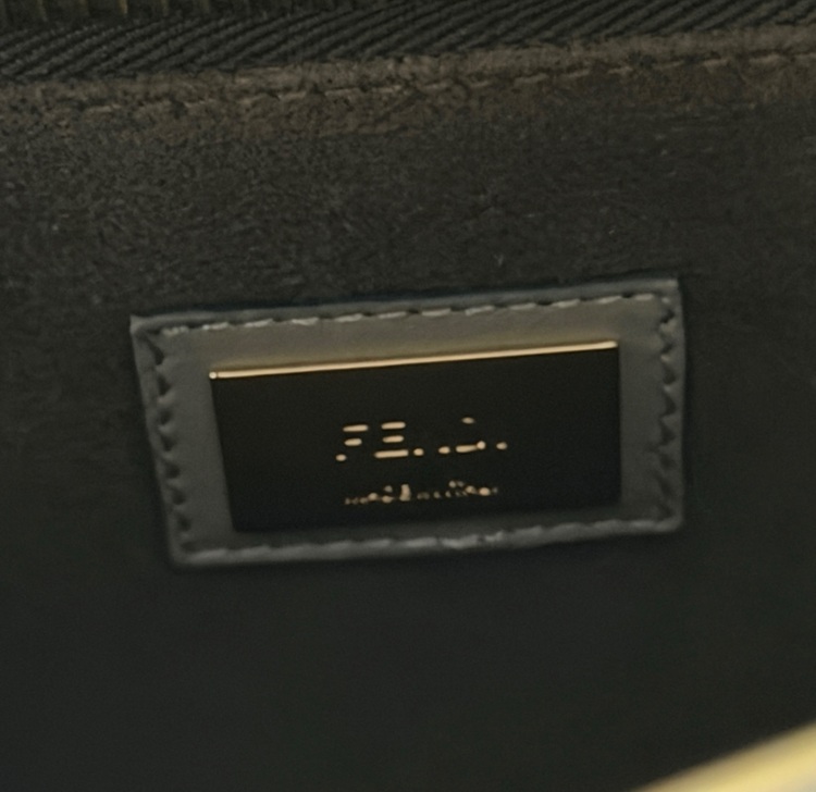 フェンディ  （ブランドバッグ）の商品画像 - 査定依頼日：2025年11月3日 - 最高査定価格：175,000円