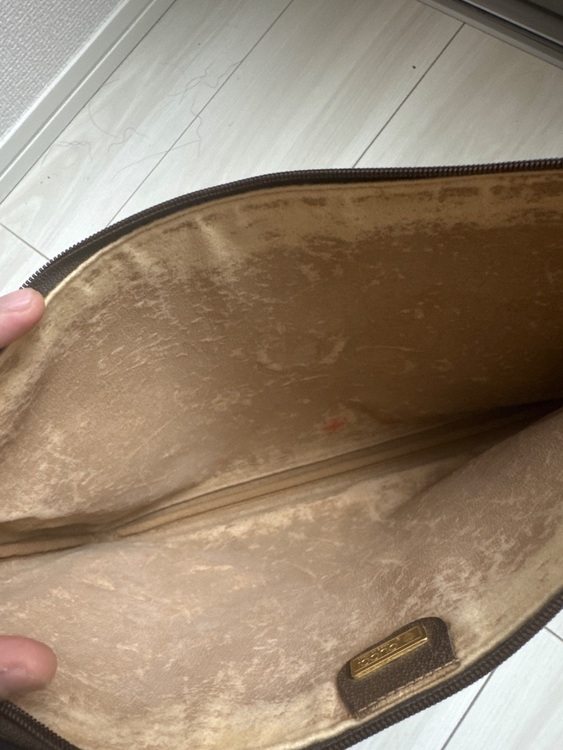 グッチ  （ブランドバッグ）の商品画像 - 査定依頼日：2025年9月12日 - 最高査定価格：2,000円