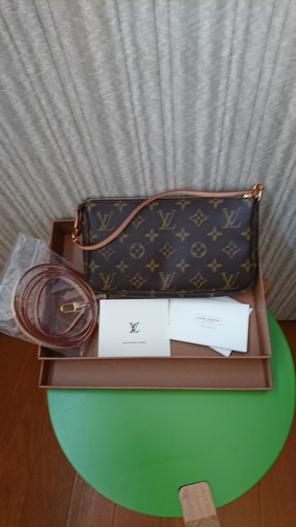 モノグラムアクセサリーポーチ（ブランドバッグ）の商品画像 - 査定依頼日：2021年7月3日 - 最高査定価格：75,000円