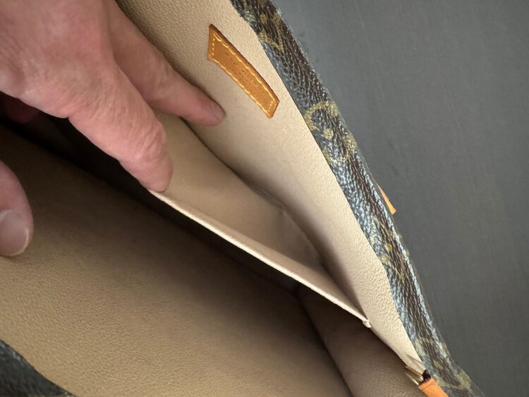 ルイヴィトン モノグラム （ブランドバッグ）の商品画像 - 査定依頼日：2025年4月16日 - 最高査定価格：70,000円