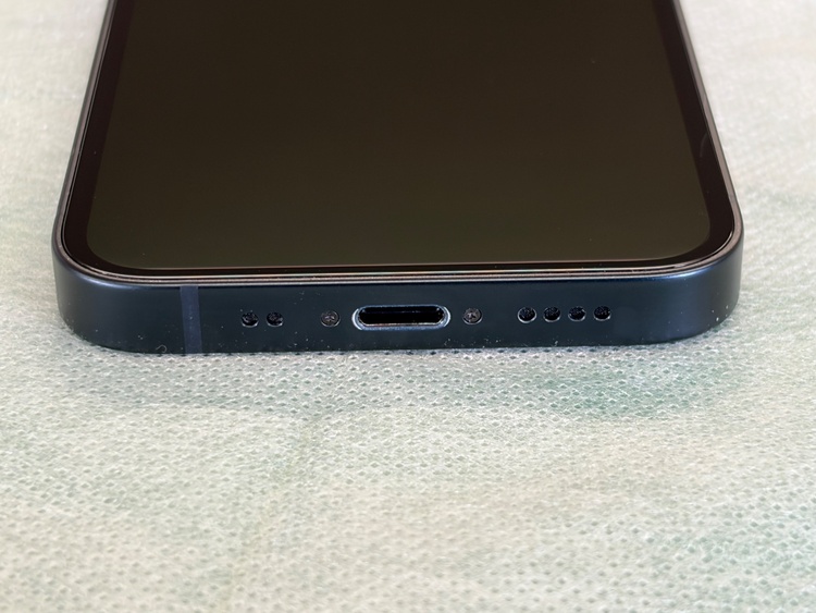 ミッドナイト（スマホ）の商品画像 - 査定依頼日：2026年1月22日 - 最高査定価格：35,000円