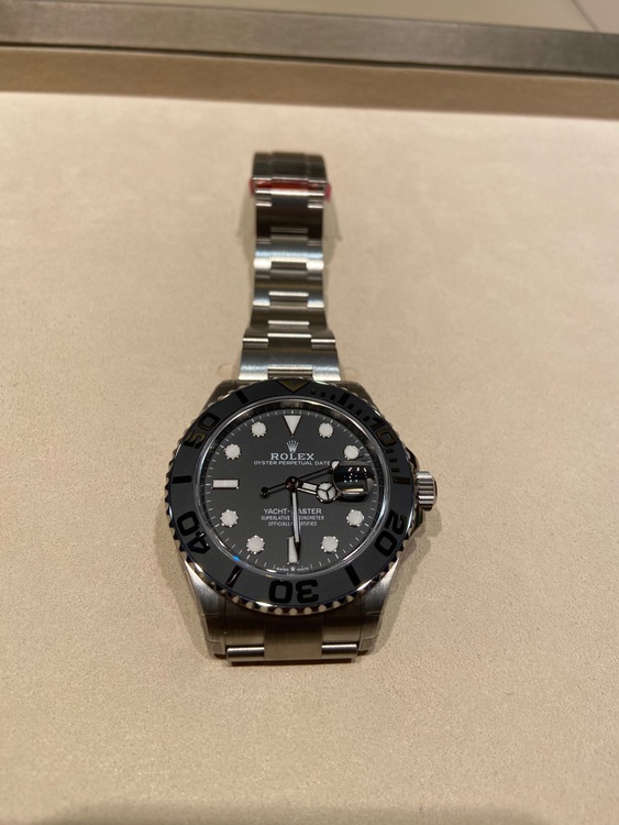 ロレックス ヨットマスター 226627（高級時計）の商品画像 - 査定依頼日：2025年10月26日 - 最高査定価格：4,700,000円