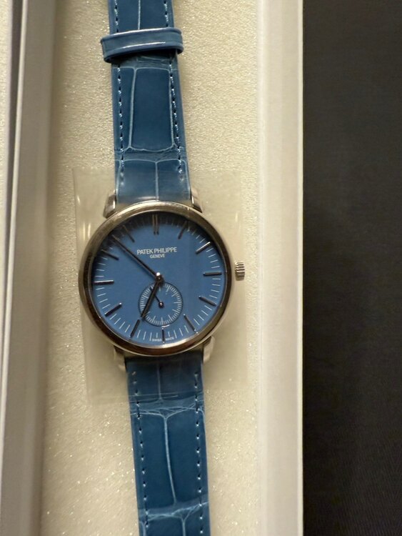 パテックフィリップ カラトラバ 6127G-01（高級時計）の商品画像 - 査定依頼日：2025年3月13日 - 最高査定価格：6,150,000円