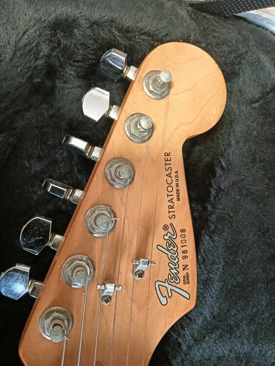 1990年製　フェンダー・ストラトキャスター　アメリカン・スタンダード（ピアノ・楽器・PA機材）の商品画像 - 査定依頼日：2026年3月11日 - 最高査定価格：100,000円