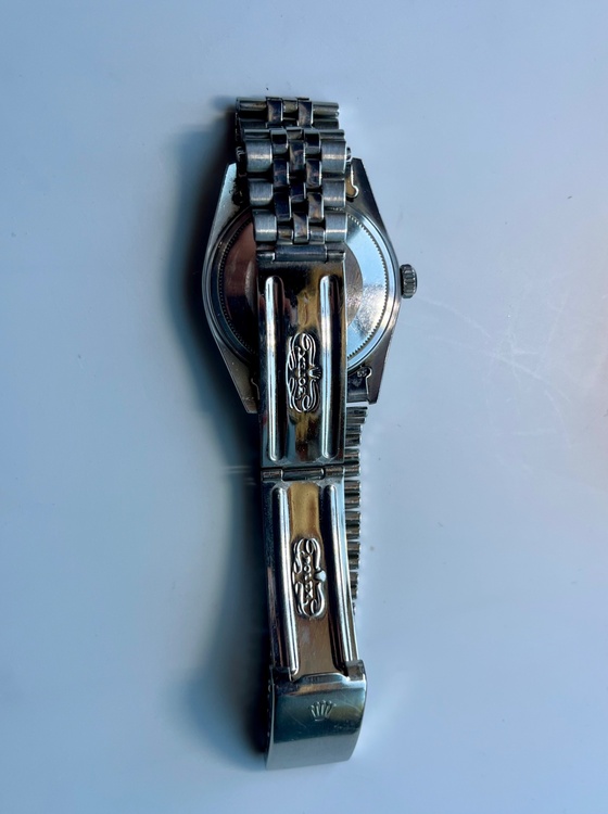 オイスターパーペチュアル　デイトジャスト（高級時計）の商品画像 - 査定依頼日：2026年4月8日 - 最高査定価格：650,000円