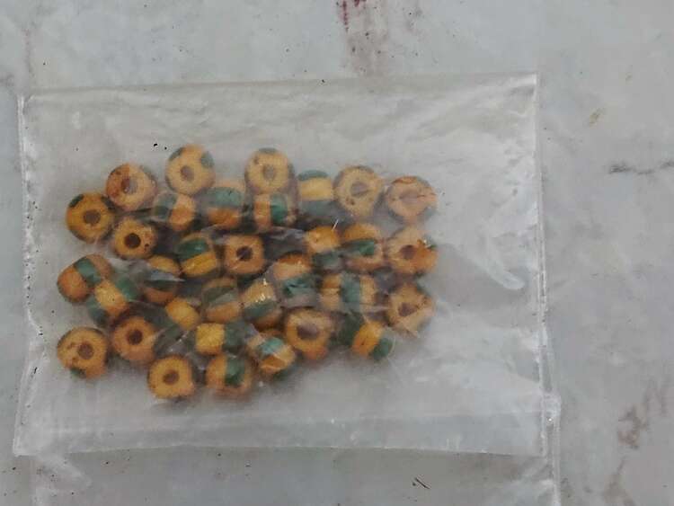 トレードビーズ、トンボ玉（美術品・骨董品）の商品画像 - 査定依頼日：2025年1月21日 - 最高査定価格：1,000円