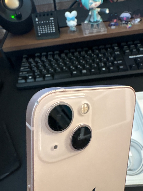 iPhone iPhone 13 128GB SIMフリー（スマホ）の商品画像 - 査定依頼日：2026年8月15日 - 最高査定価格：34,000円