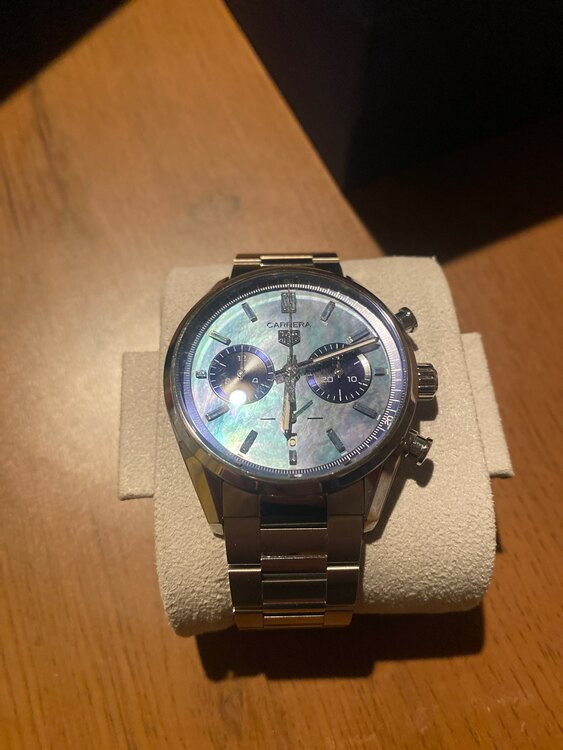 タグホイヤー カレラ CBN201E.BA064（高級時計）の商品画像 - 査定依頼日：2025年2月12日 - 最高査定価格：550,000円