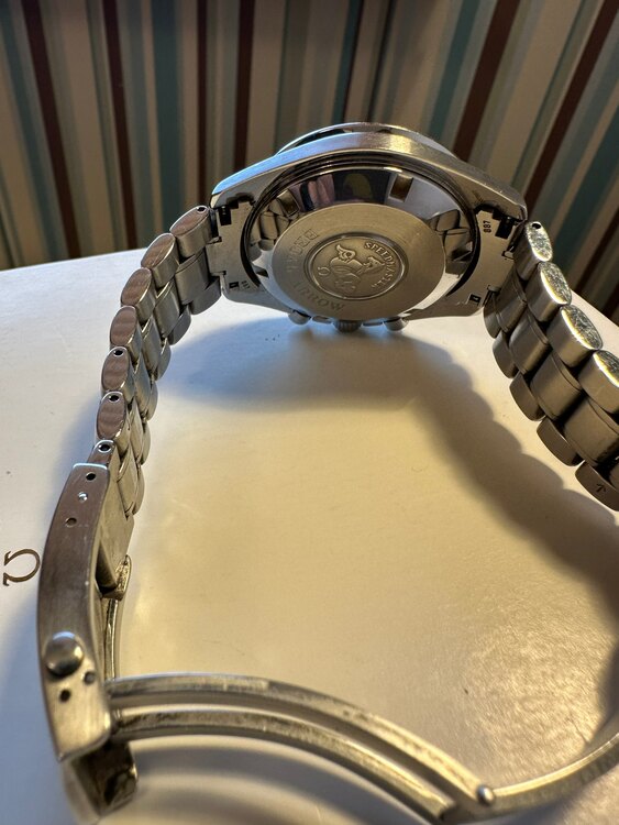 オメガ スピードマスター ブロードアロー　3551.5（高級時計）の商品画像 - 査定依頼日：2025年4月28日 - 最高査定価格：360,000円