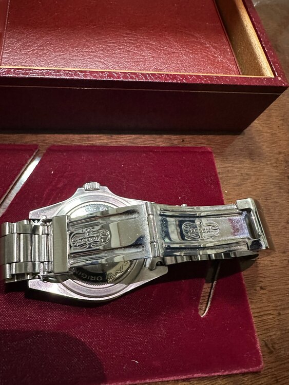 チューダー ブラックベイ 9411-（高級時計）の商品画像 - 査定依頼日：2025年4月7日 - 最高査定価格：700,000円