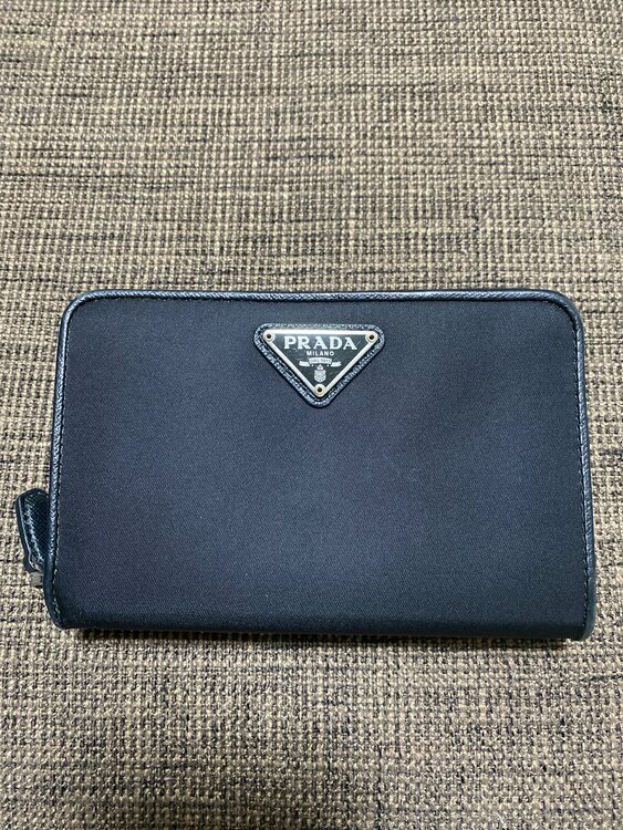 財布（古着・ファッション）の商品画像 - 査定依頼日：2025年3月30日 - 最高査定価格：5,000円