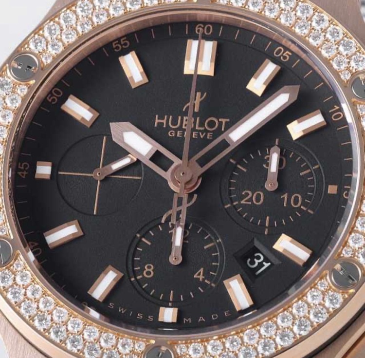 ウブロ ビックバン （高級時計）の商品画像 - 査定依頼日：2026年3月7日 - 最高査定価格：2,100,000円