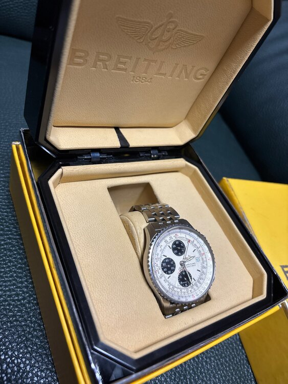 ブライトリング ナビタイマー A153gftn（高級時計）の商品画像 - 査定依頼日：2025年2月6日 - 最高査定価格：500,000円