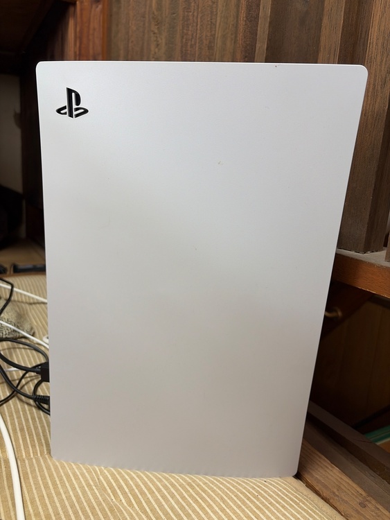 PlayStation5 ディスクドライブ搭載版(CFI-1000A01)（ゲーム機本体・ゲームソフト）の商品画像 - 査定依頼日：2026年3月31日 - 最高査定価格：40,000円