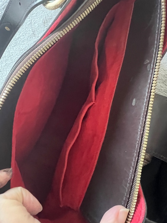 ハンドバッグ（ブランドバッグ）の商品画像 - 査定依頼日：2026年2月15日 - 最高査定価格：80,000円