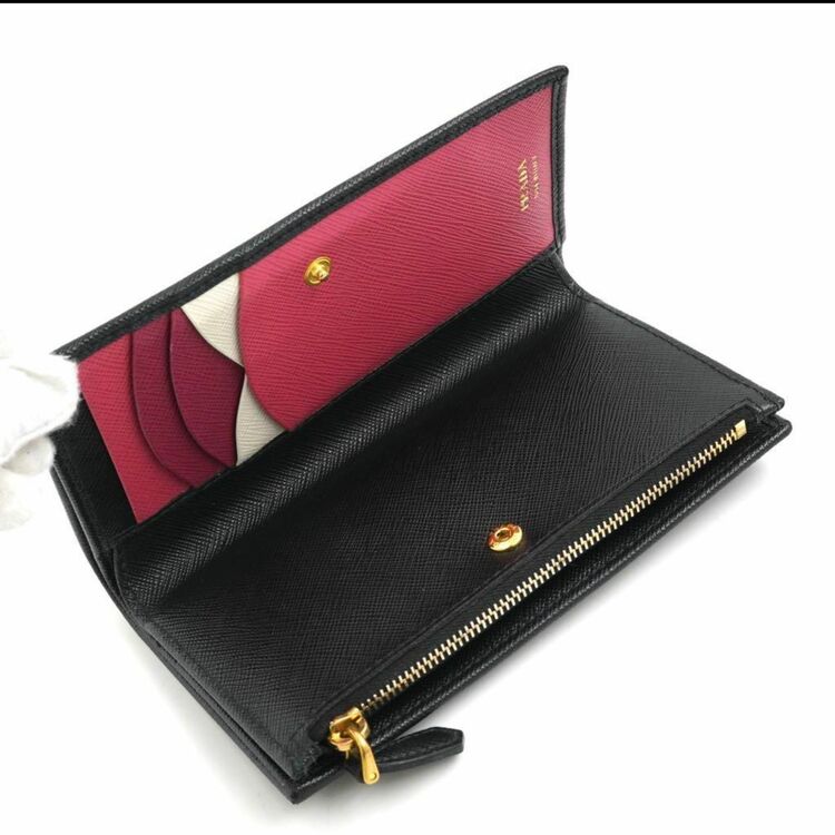 プラダ  （ブランドバッグ）の商品画像 - 査定依頼日：2025年7月30日 - 最高査定価格：30,000円