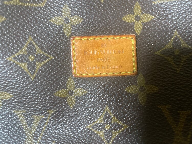 ソミュール 30 M42256（ブランドバッグ）の商品画像 - 査定依頼日：2025年5月24日 - 最高査定価格：50,000円