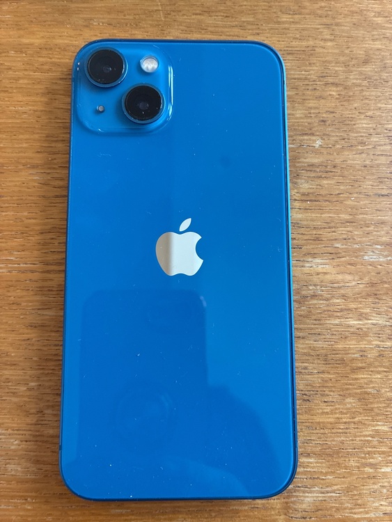 iPhone iPhone 13 128GB au（スマホ）の商品画像 - 査定依頼日：2026年9月1日 - 最高査定価格：39,500円