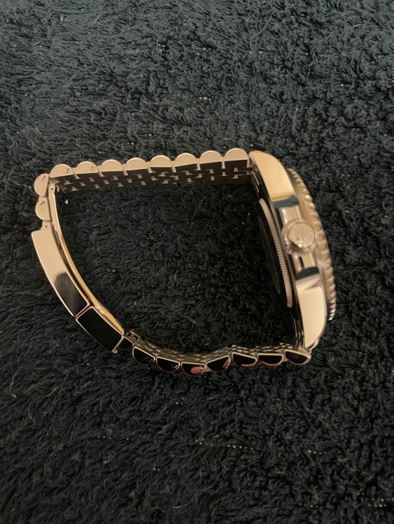 GMTマスターII（高級時計）の商品画像 - 査定依頼日：2025年10月14日 - 最高査定価格：2,600,000円