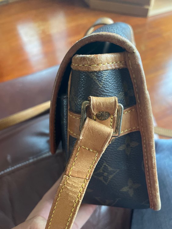 SL1001 ソローニュ（ブランドバッグ）の商品画像 - 査定依頼日：2022年9月20日 - 最高査定価格：35,000円