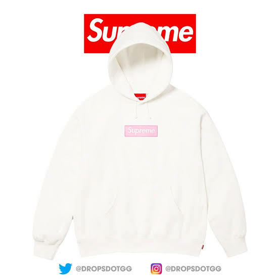 ボックスロゴパーカー2025（古着・ファッション）の商品画像 - 査定依頼日：2026年1月7日 - 最高査定価格：32,000円