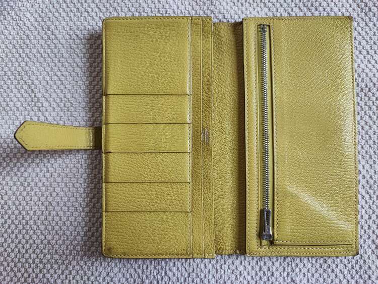 ベアンスフレ（ブランド財布・小物）の商品画像 - 査定依頼日：2025年4月28日 - 最高査定価格：15,000円