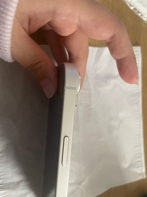 iPhone iPhone 14 128GB SIMフリー（スマホ）の商品画像 - 査定依頼日：2026年7月25日 - 最高査定価格：50,000円