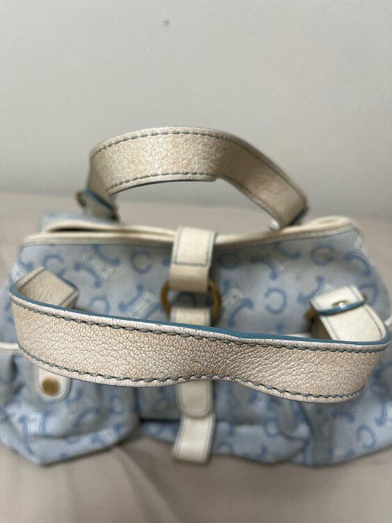 セリーヌ  （ブランドバッグ）の商品画像 - 査定依頼日：2025年4月29日 - 最高査定価格：10,000円