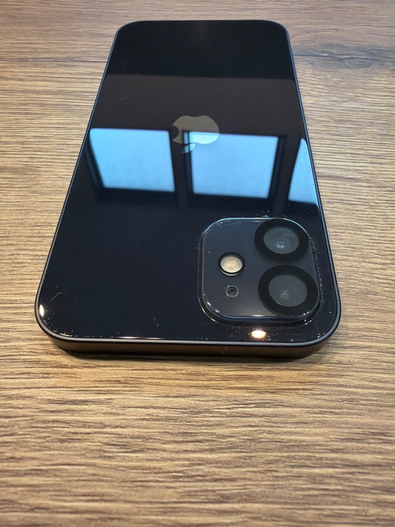 iPhone iPhone 12 64GB SIMフリー（スマホ）の商品画像 - 査定依頼日：2026年6月25日 - 最高査定価格：22,500円