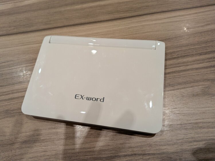 CASIO　EX-word DATAPLUS7　XD-N7100（家電）の商品画像 - 査定依頼日：2025年12月7日 - 最高査定価格：3,000円