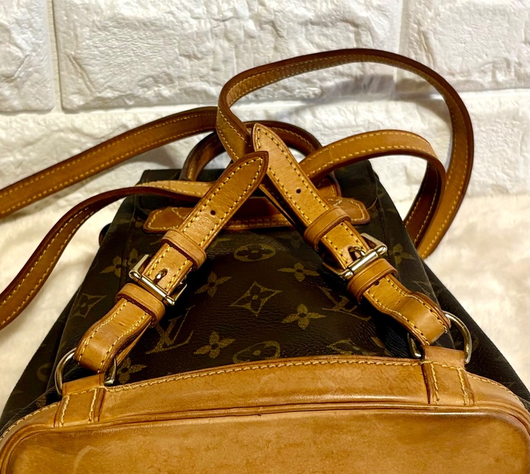 ルイヴィトン モンスリ ミニ モノグラム リュック SP0947（ブランドバッグ）の商品画像 - 査定依頼日：2026年4月8日 - 最高査定価格：100,000円