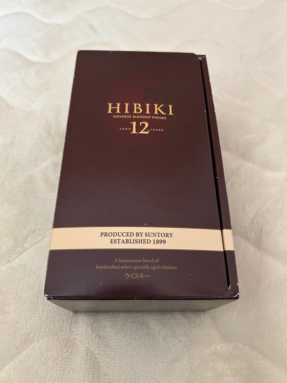 サントリー響 12年（お酒）の商品画像 - 査定依頼日：2025年1月1日 - 最高査定価格：40,000円