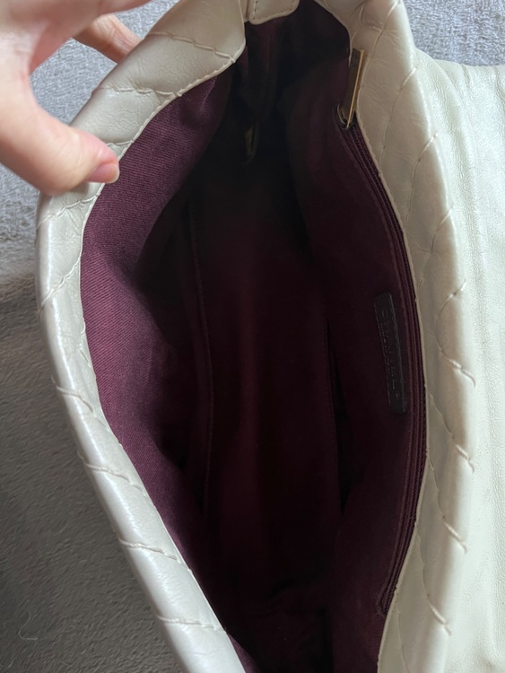 ベージュ　バッグ（ブランドバッグ）の商品画像 - 査定依頼日：2026年2月15日 - 最高査定価格：210,000円