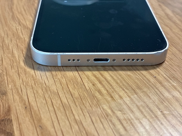 iPhone iPhone 14 128GB SIMフリー（スマホ）の商品画像 - 査定依頼日：2026年7月18日 - 最高査定価格：48,000円