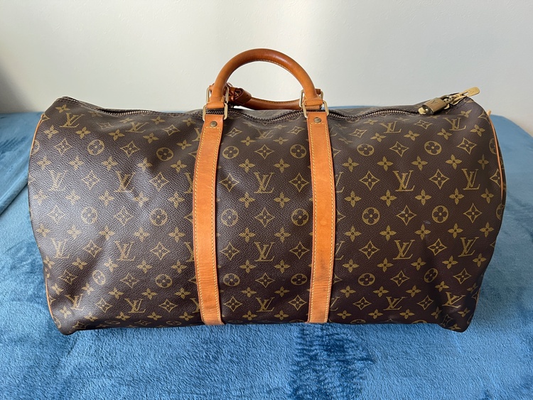 ルイ・ヴィトン モノグラム キーポル・バンドリエール55（ブランドバッグ）の商品画像 - 査定依頼日：2026年2月21日 - 最高査定価格：110,000円