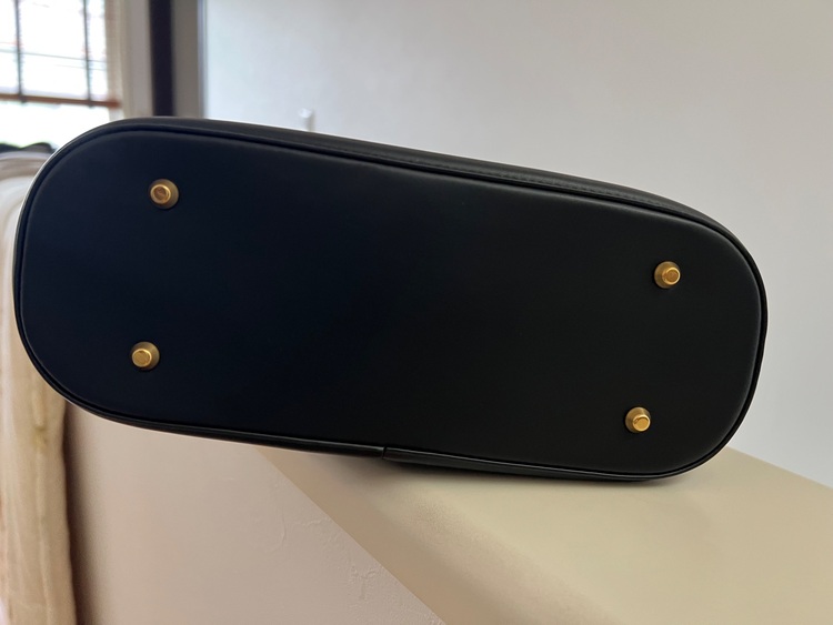 ディオール  （ブランドバッグ）の商品画像 - 査定依頼日：2025年10月12日 - 最高査定価格：250,000円