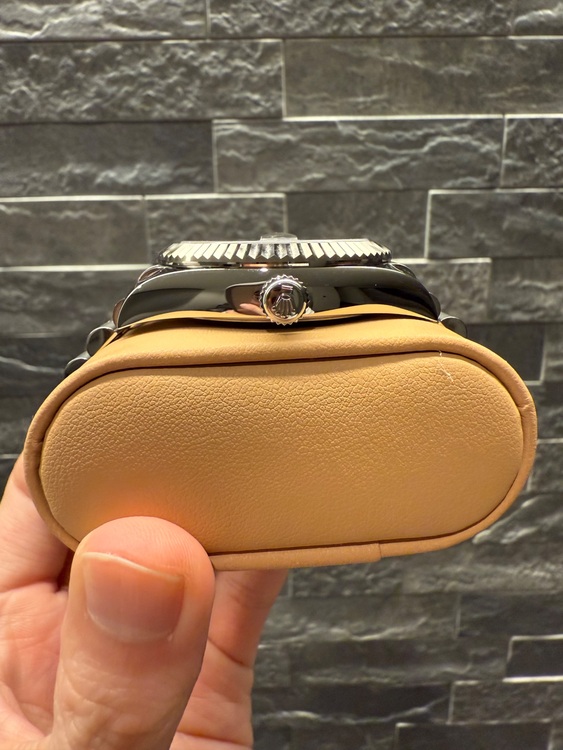 3336934 （高級時計）の商品画像 - 査定依頼日：2025年6月8日 - 最高査定価格：3,400,000円