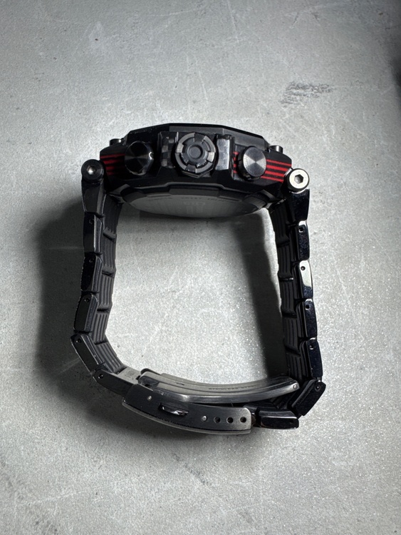 G-SHOCK その他 【MTG-B2000YBD-1AJF （高級時計）の商品画像 - 査定依頼日：2026年2月4日 - 最高査定価格：28,000円