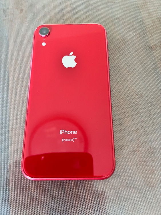 iPhoneXR（スマホ）の商品画像 - 査定依頼日：2026年9月15日 - 最高査定価格：13,500円